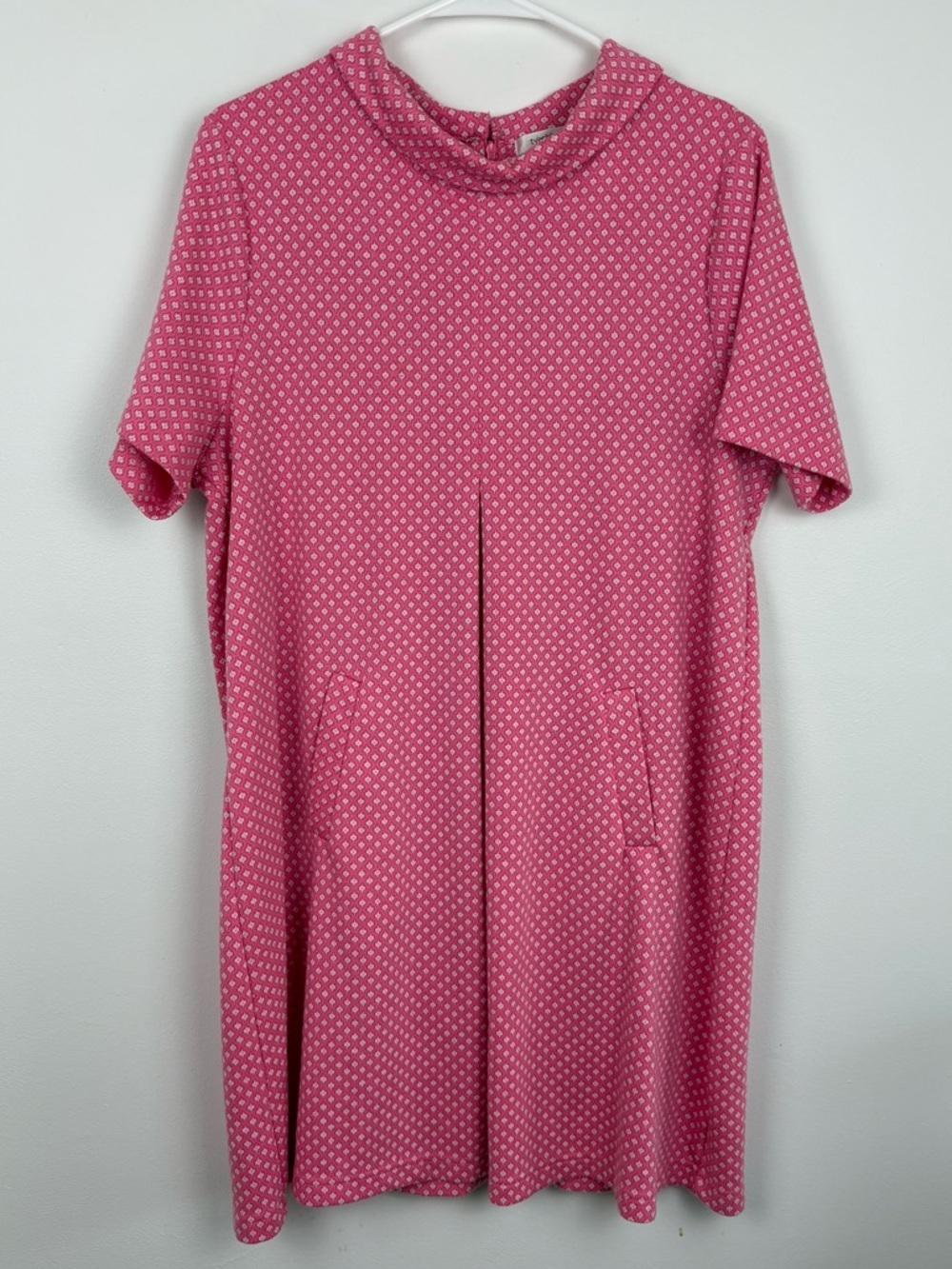 Tyler Boe Pink & White Knit Shift Dress w/ Mock Collar and Front Pockets size XL